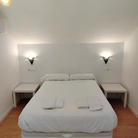 Centro By Mira Cordova