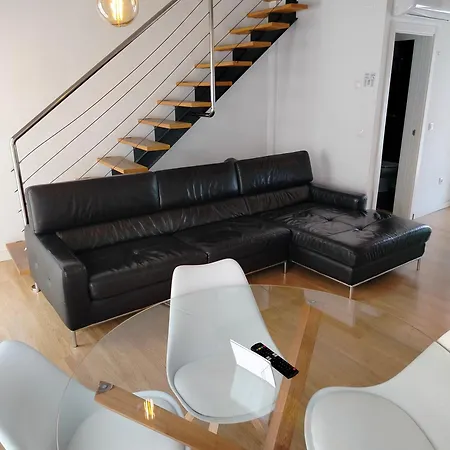 Centro By Mira Cordova