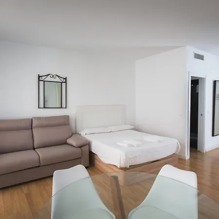 Centro By Mira Aparthotel 3*