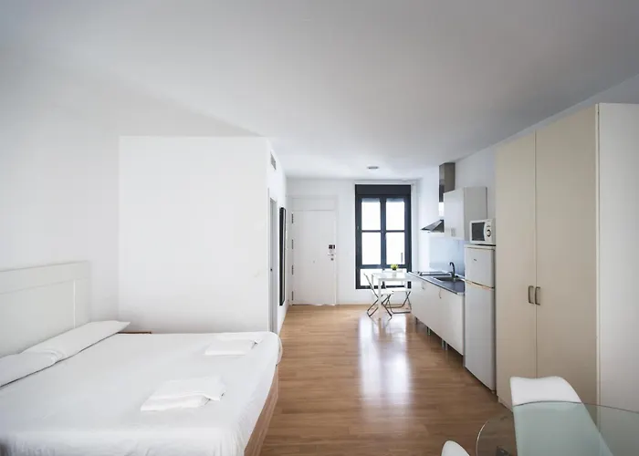 Hotel apartamentowy Centro By Mira 3*